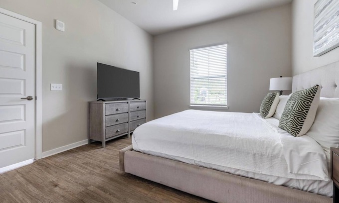 Wimauma Apartment | Landing | Incredible Studio, Pool, Clubhouse