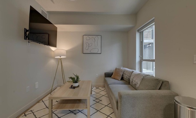Downtown Salt Lake City Apartment | Landing | Spectacular 1BD, Courtyard, Clubhouse