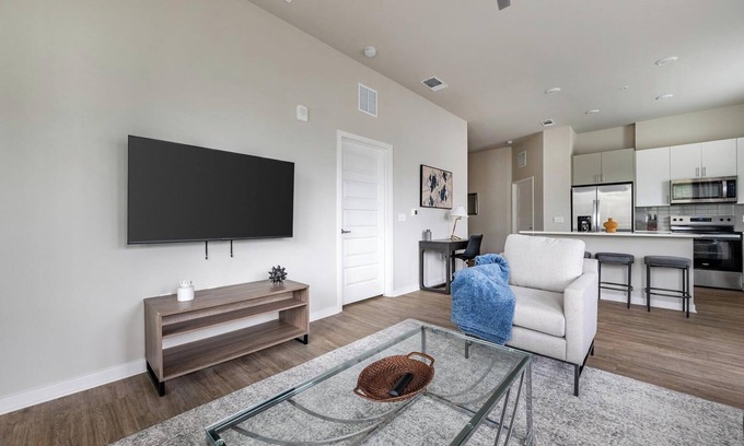 Wimauma Apartment | Landing | Stunning 2BD, Gym, Clubhouse