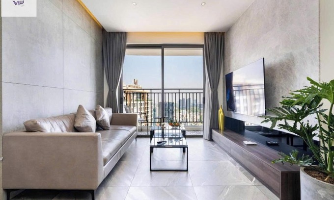 Hang Xanh Hotel | Landmark 81 Skyline VIP