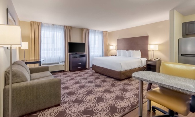 Williston Hotel | Landmark Suites