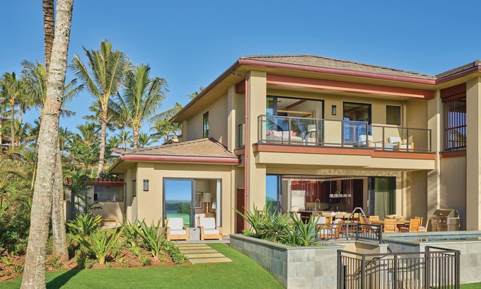 Foster Village House | Laola 4-Bdrm Townhouse,Breathtaking Views,Swimming pool & Carpor