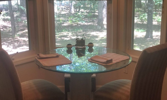 Hot Springs Village House | Large 2-bedroom house in Hot Springs Village WiFi, AC. Lake Balboa 4th fireworks