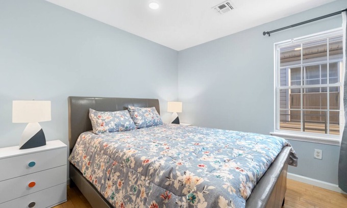 Greenville Apartment | Large 3br2ba Apartment in Jersey City