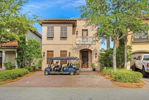 Villa Lago House | Large 5-BR in golf and beach resort - 2 golf carts