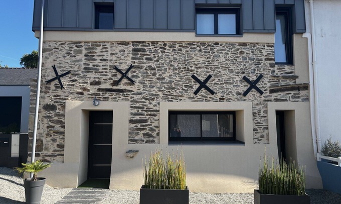 Sautron House | Large 80m2 renovated house, fully equipped