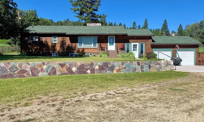 Missoula House | Large Cabin on Lolo Creek