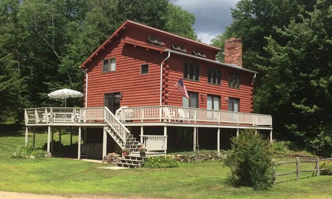 Bryant Pond House | Large comfortable log house with great lake swimming and kayaking