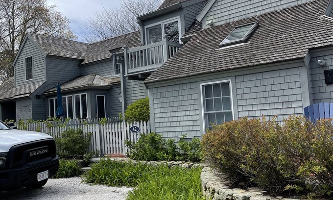 Mashpee Condo | Large Cottage for Perfect Family Vacation