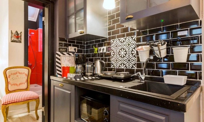 Galata Apartment | Large Design Flat -4Bdrm- 4Bth -1st FL