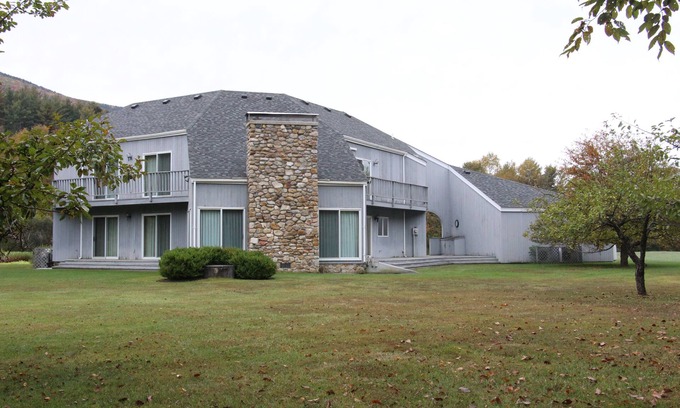 Manchester Center House | Large Family Home Near Bromley, Stratton Mountains
