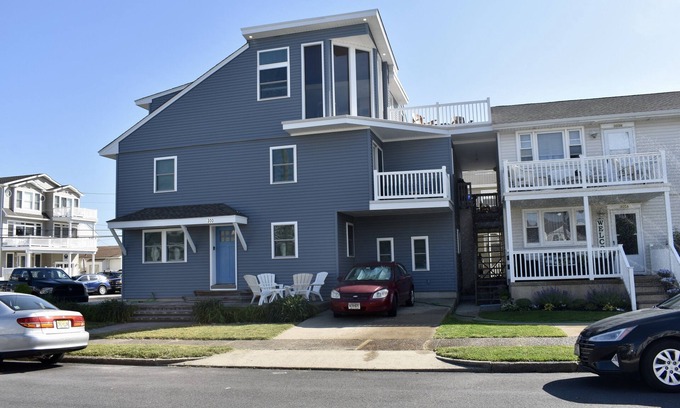 Brigantine House | Large Five Bedroom Beach Block Home With Awesome Ocean Views