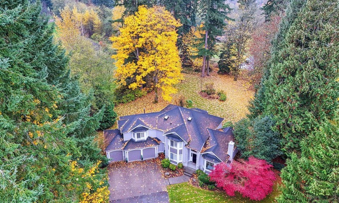 Seattle Hill-Silver Firs Cottage | Large Group Getaway: Spacious Snohomish Home!