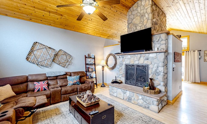 Innsbruck Val Moritz House | Large home with fireplace, private hot tub, grill & firepit - near skiing & golf