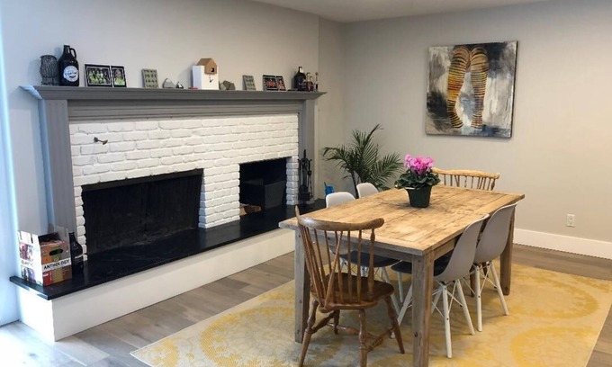 Lake Bonavista House | Large Home with park and mountain views