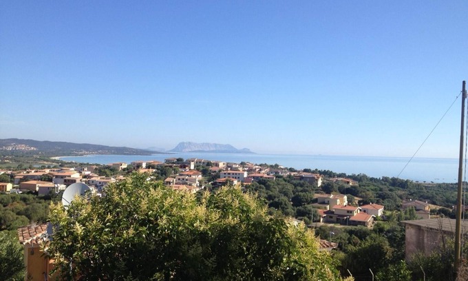 Tanaunella House | LARGE HOUSE BREATHTAKING VIEW 1 KM FROM THE SEA