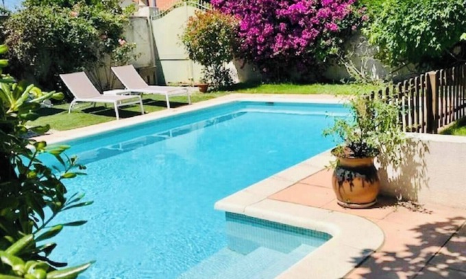8th Arrondissement House | Large house with swimming pool, private garden and convivial area