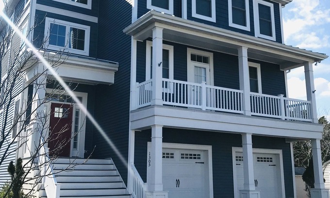 Lewes House | Large Lewes Beach rental; one block from bay! Perfect for family vacations!