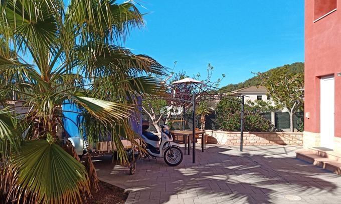 Calafell Apartment | Large loft apartment in a quiet area only 8 minutes to the beach promenade