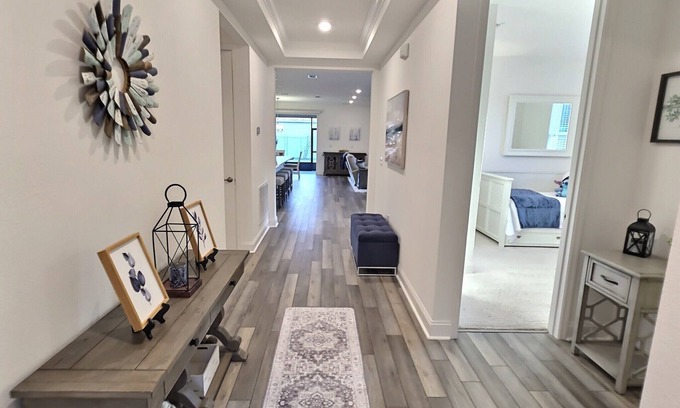 Palm Coast House | LARGE Luxury Home in Palm Coast: 3 bathrooms + 86" TV + Office