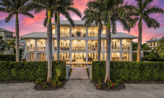Boca Grande House | Large Luxury home nestled in Boca Grande | Private Pool | Elevator | Sleeps 14