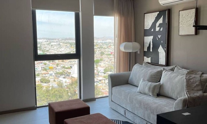 Puerta de Hierro Apartment | Large Modern New Apartment Near Andares