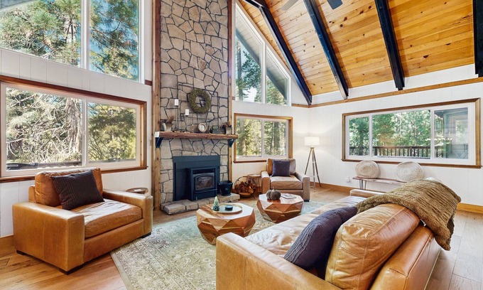 Arnold House | Large Mountain Chalet with Spa, Wet Bar, Home Gym, Decks, Near Lake