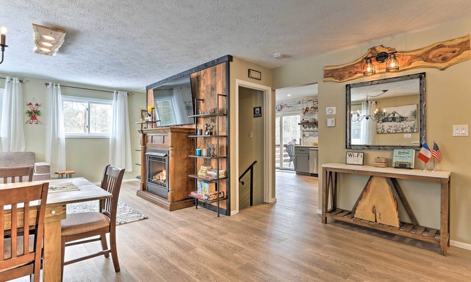 Bartonsville House | Large Private Rustic Retreat w/hot tub, fire pit, game room