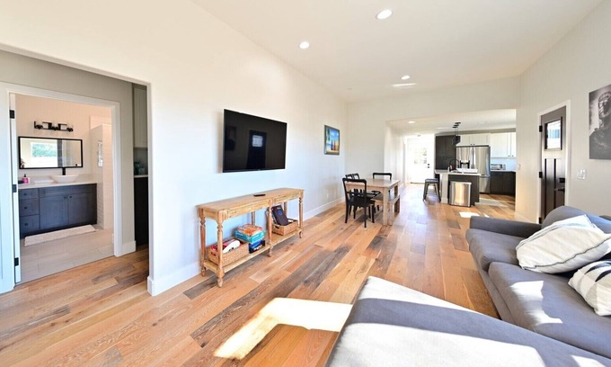 Arroyo Grande House | Large Remodeled home in the village of A.G.