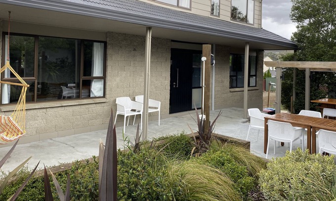 Lowburn House | Large, spacious home great for large numbers