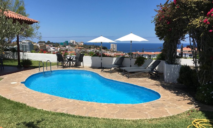 Puerto de la Cruz Villa | Large villa with views and own heated pool