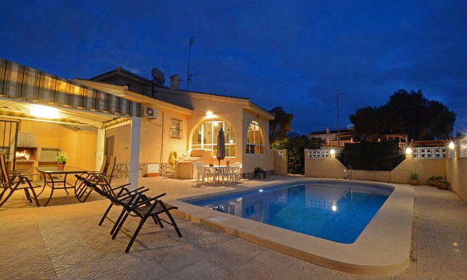Rojales Villa | Large villa with private pool, for families.
