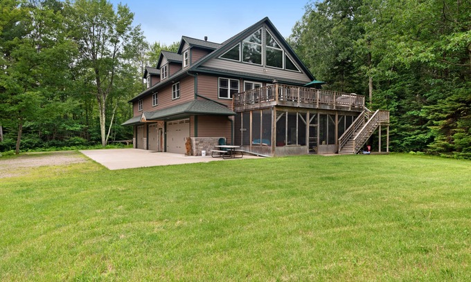 Tomahawk House | Large, waterfront home w/a full kitchen, dock, canoes, & outdoor firepit