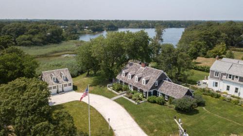 West Dennis House | Large waterfront home with direct beach access