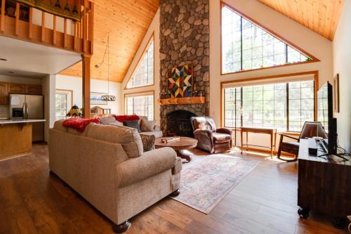 Sisters House | Lariat House