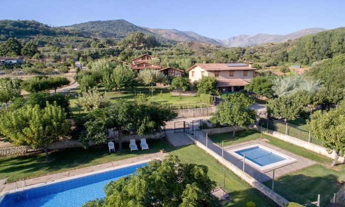 Aldeanueva de la Vera House | Las Cabañas de La Vera