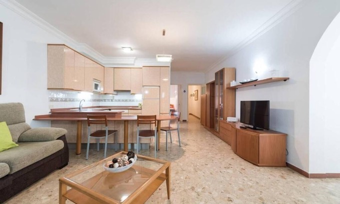 Las Palmas de Gran Canaria Apartment | Las Canteras Beach - 2BR/2BA - Family 5pax
