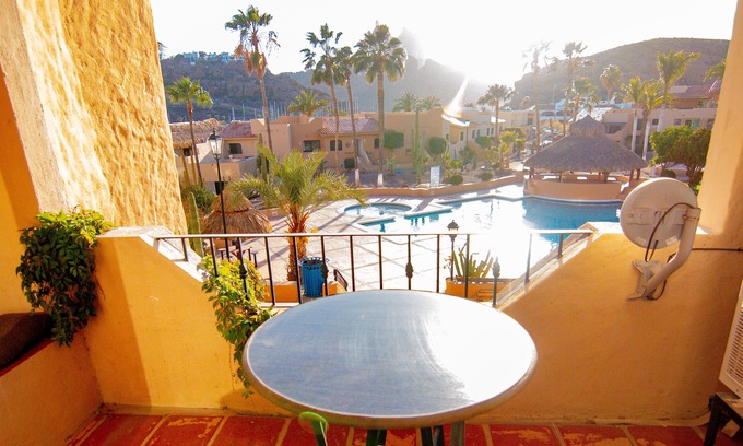 San Carlos Condo | Las Glorias Condo 105
