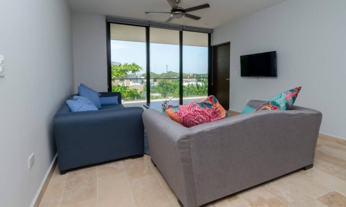 Downtown Cancun Apartment | Las Mariposas