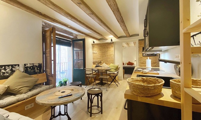 El Born Apartment | Las Ramblas House
