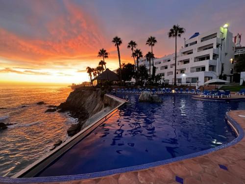 Playas de Rosarito Resort | Las Rocas Resort & Spa