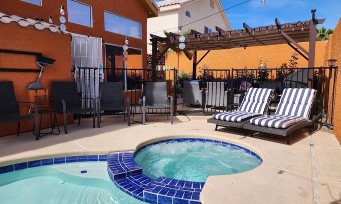 North Las Vegas House | Las Vegas Home w/Pool & Spa,Casa Del Sol