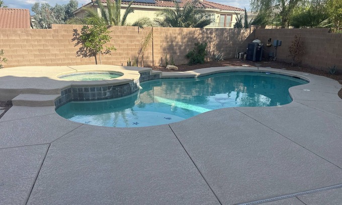Enterprise House | Las Vegas Spacious 4-bedroom mini mansion with AC, WiFi and much more
