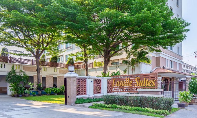 Bang Na Hotel | Lasalle Suites Hotel & Residence