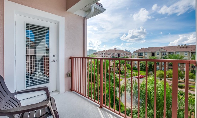 Florida Central Atlantic Coast Apartment | Last Minute Disney Getaway! Luxury Condo with Private Balcony. Book Now! #39224