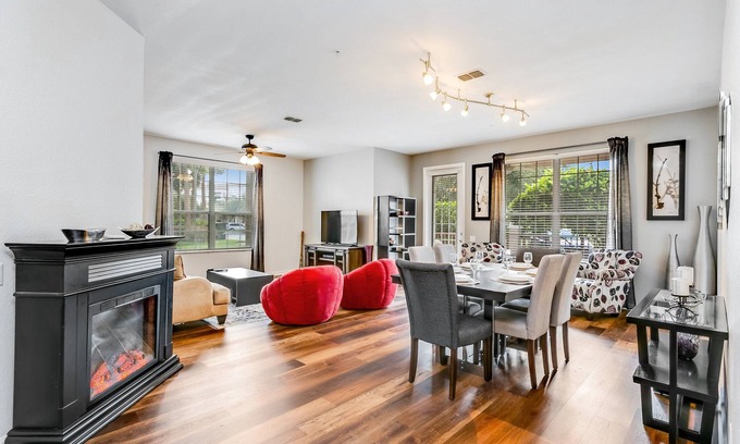 Florida Central Atlantic Coast Apartment | Last Minute Disney Getaway! Luxury Condo with Private Balcony. Book Now! #39244