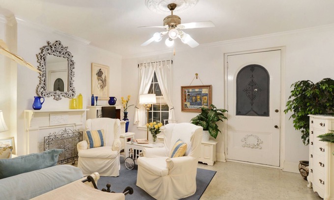 French Quarter Bed & Breakfast | Last minute Mardi Gras Discount-Book Now!nSpecial Event Rates Apply