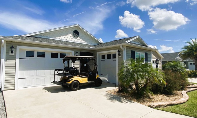 Wildwood Villa | LAST MINUTE OPENINGS, in The Villages, dog-friendly home with golf cart!