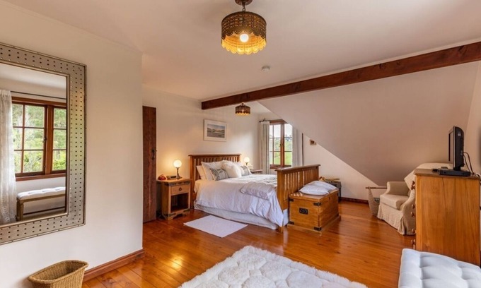 Brightwater House | Last Straw Cottage - Beautiful Straw Bale house in fantastic countryside.
