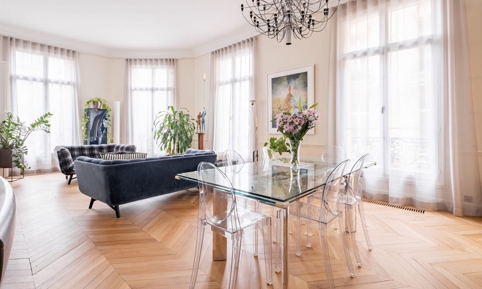 Montparnasse Apartment | Latin Grace, by Veeve